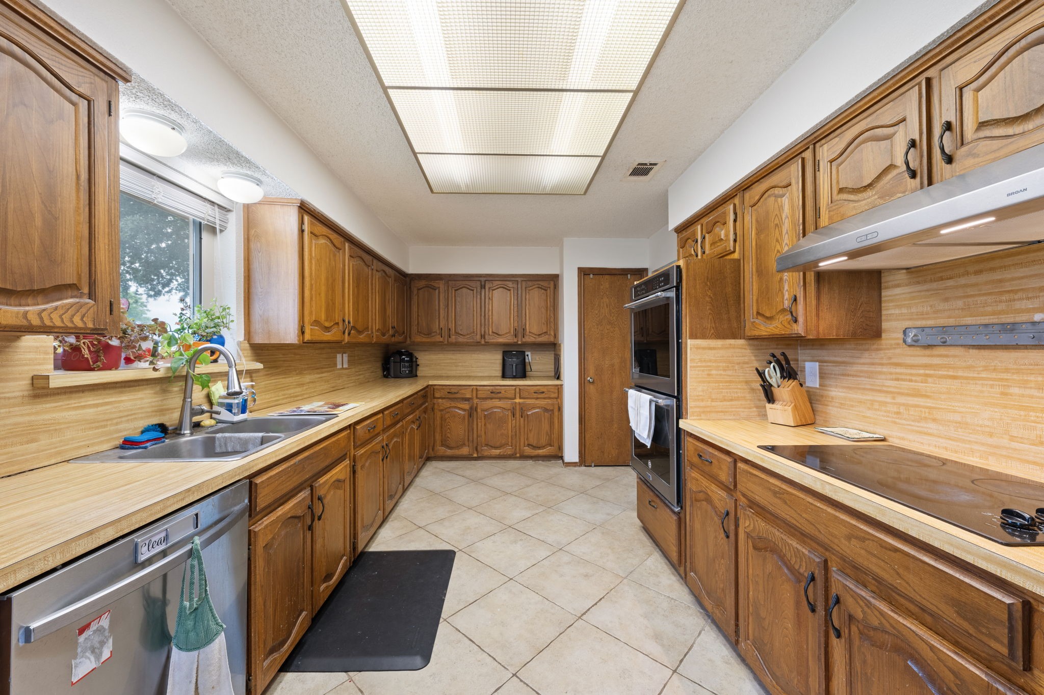 11736 Fm 740 Forney TX 75126