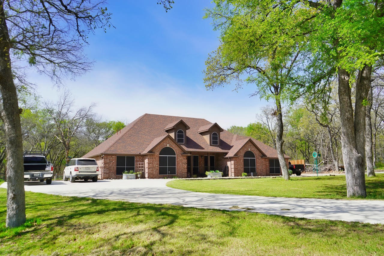 286 W Ridge Street Decatur TX 76234