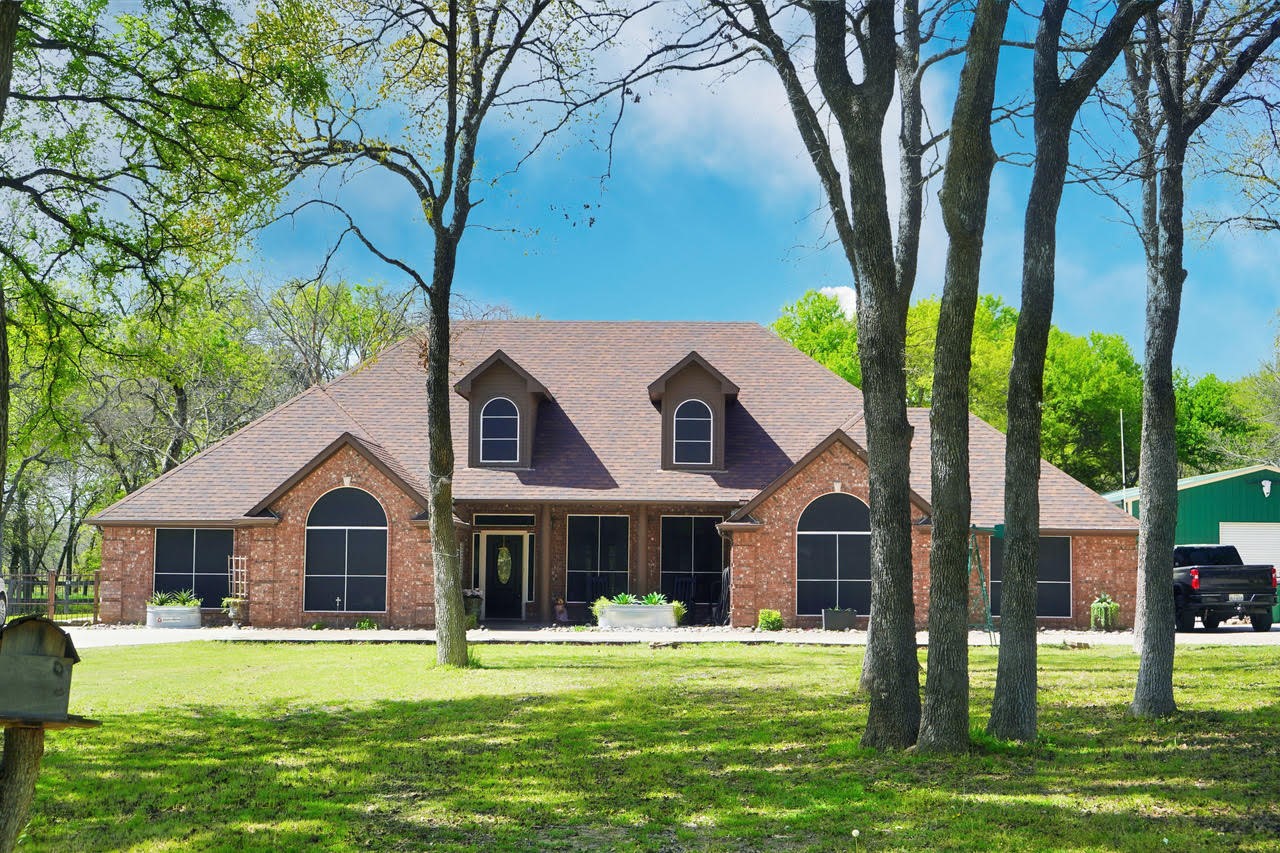 286 W Ridge Street Decatur TX 76234