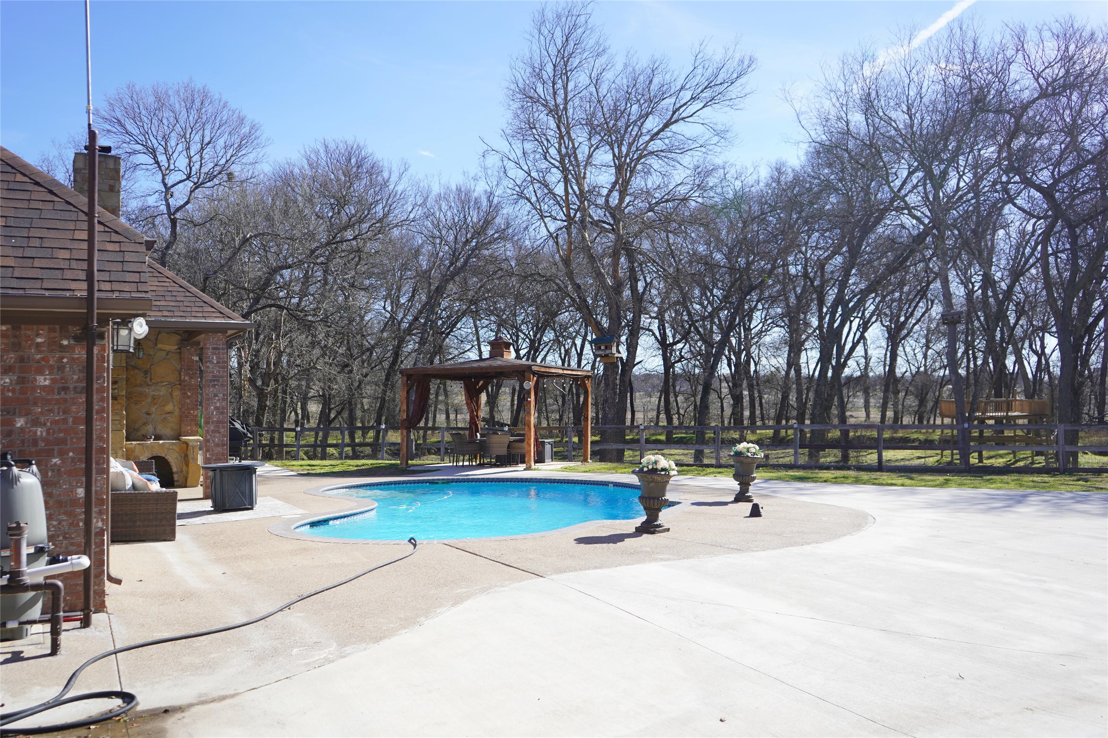 286 W Ridge Street Decatur TX 76234