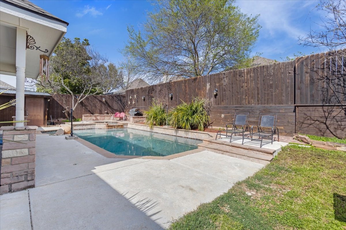 4905 Indio Lane Sherman TX 75092