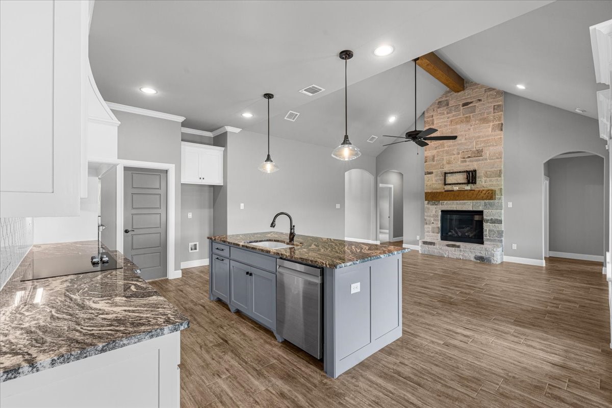 8016 County Road 1006 Godley TX 76044