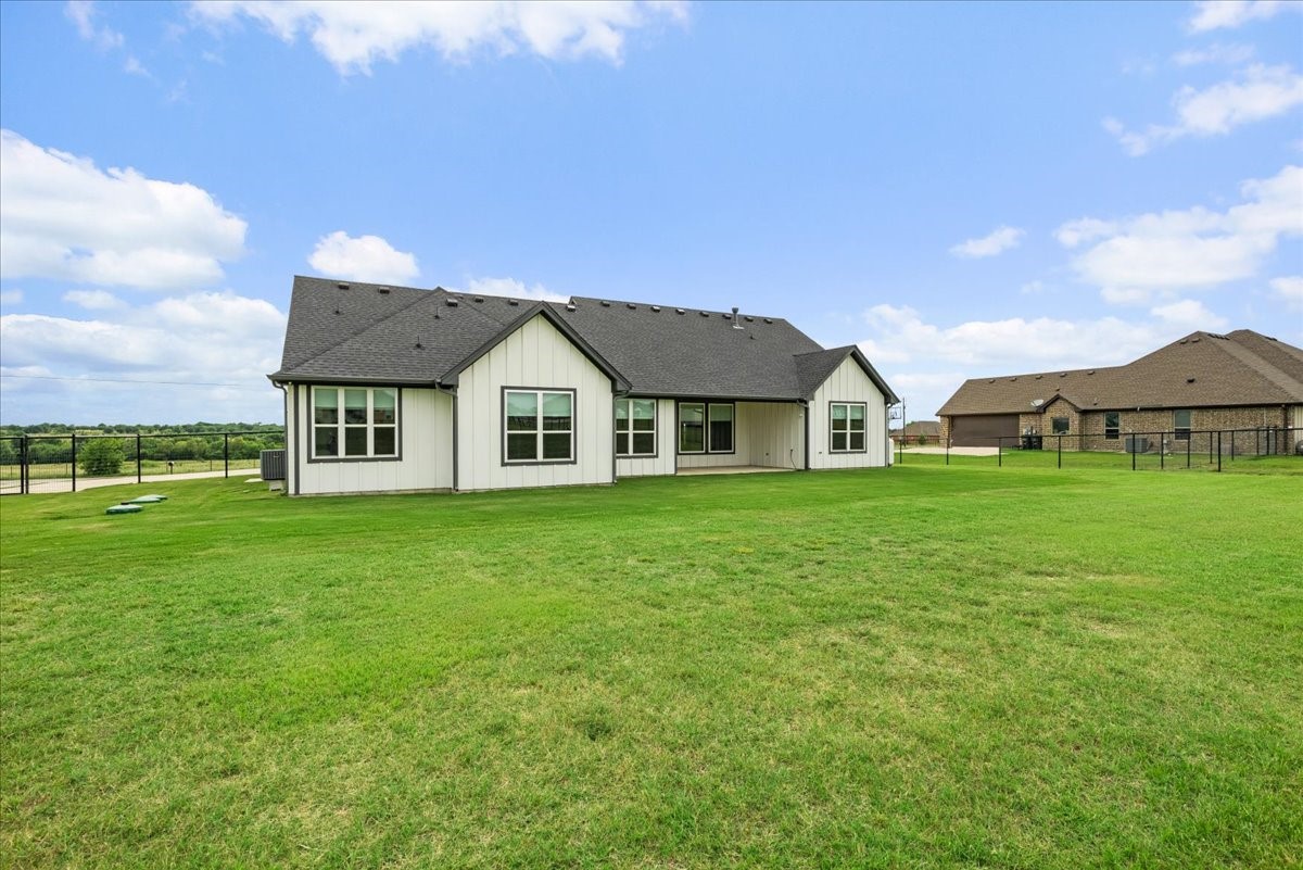 8016 County Road 1006 Godley TX 76044
