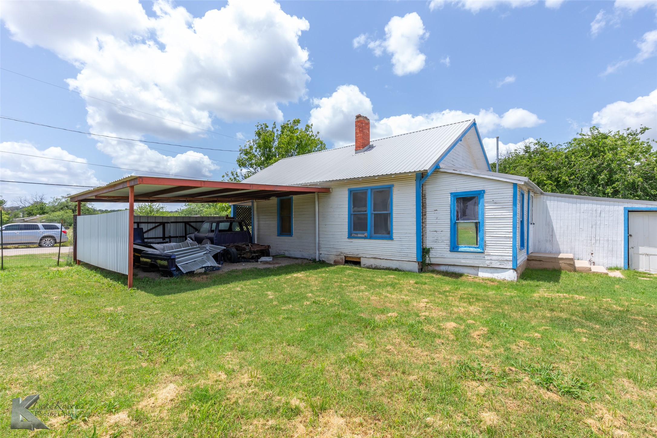 711 & 713 S Neches Street Coleman TX 76834