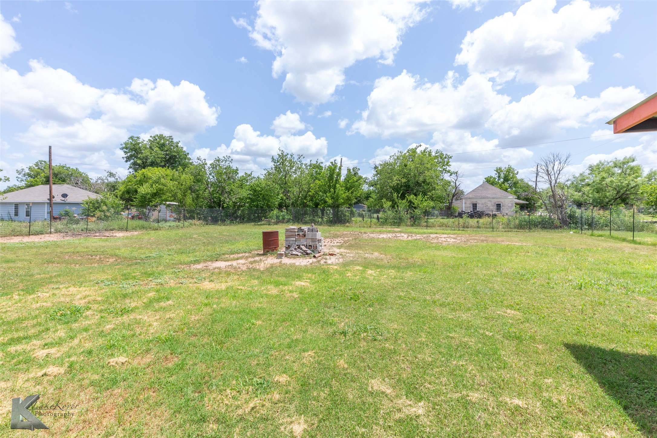 711 & 713 S Neches Street Coleman TX 76834
