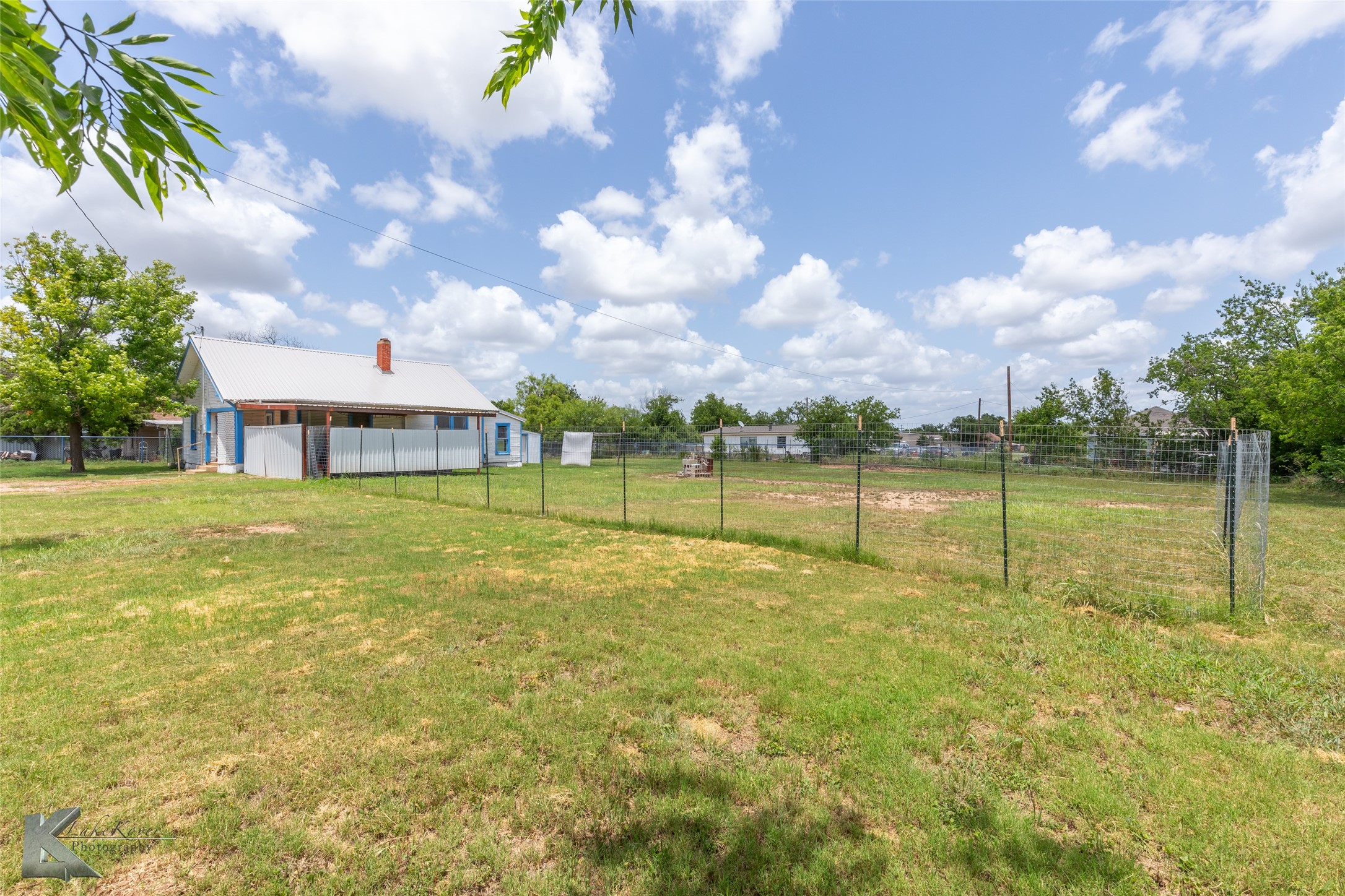 711 & 713 S Neches Street Coleman TX 76834