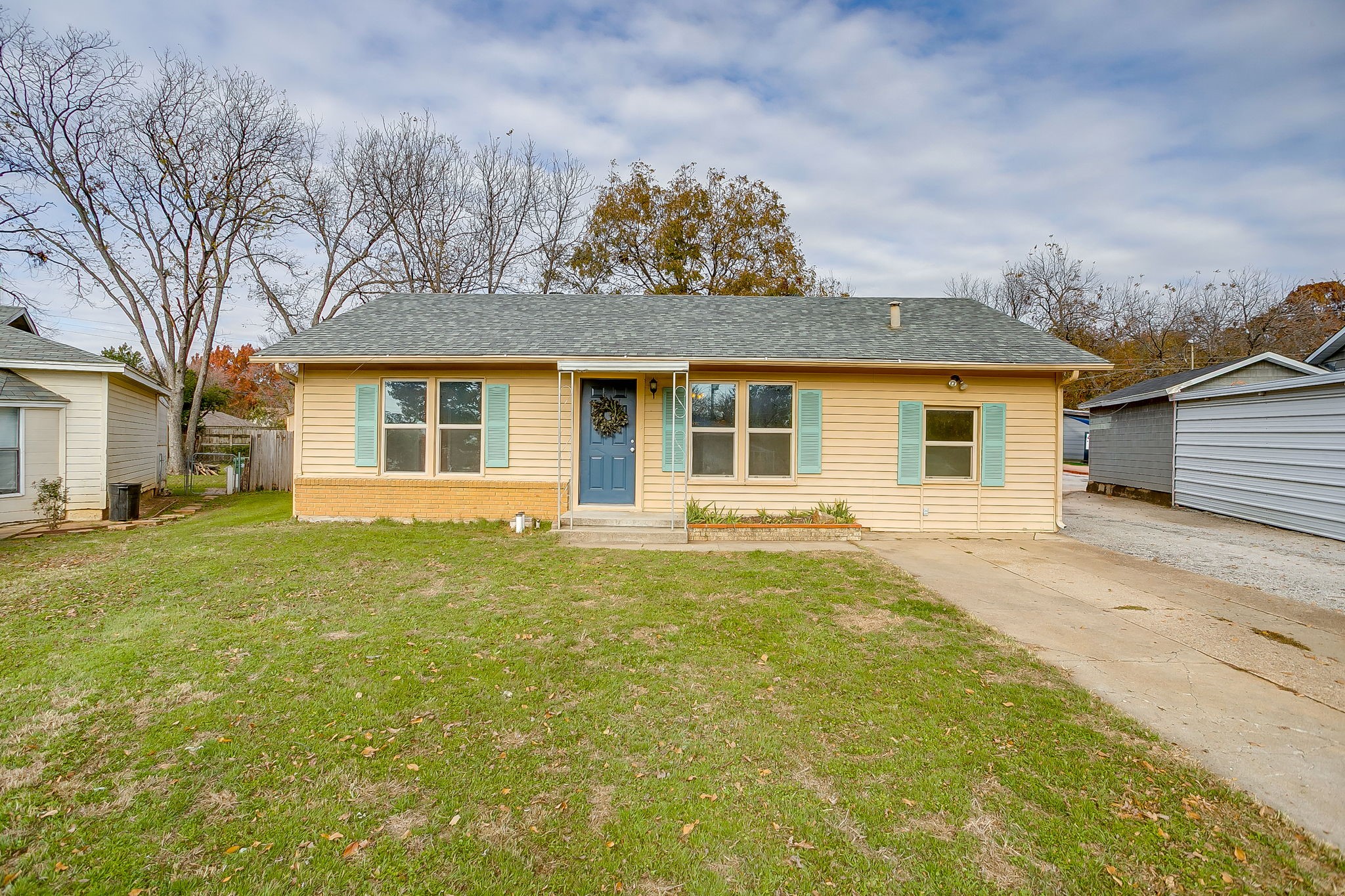 47 Donald Court Hurst TX 76053