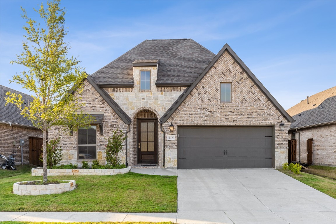917 Queens Lake Trail Mckinney TX 75071