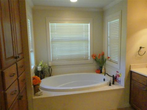 3421 School House Road Forestburg TX 76239