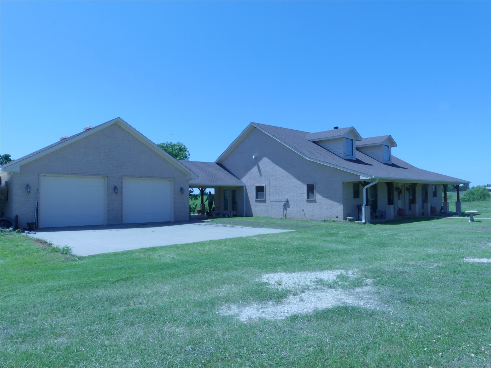 3421 School House Road Forestburg TX 76239