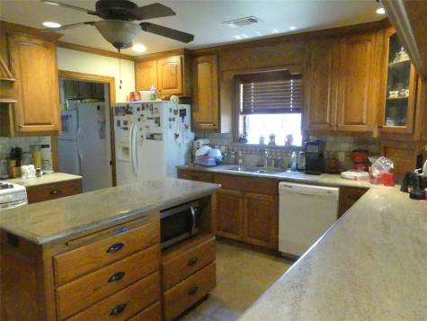 3421 School House Road Forestburg TX 76239
