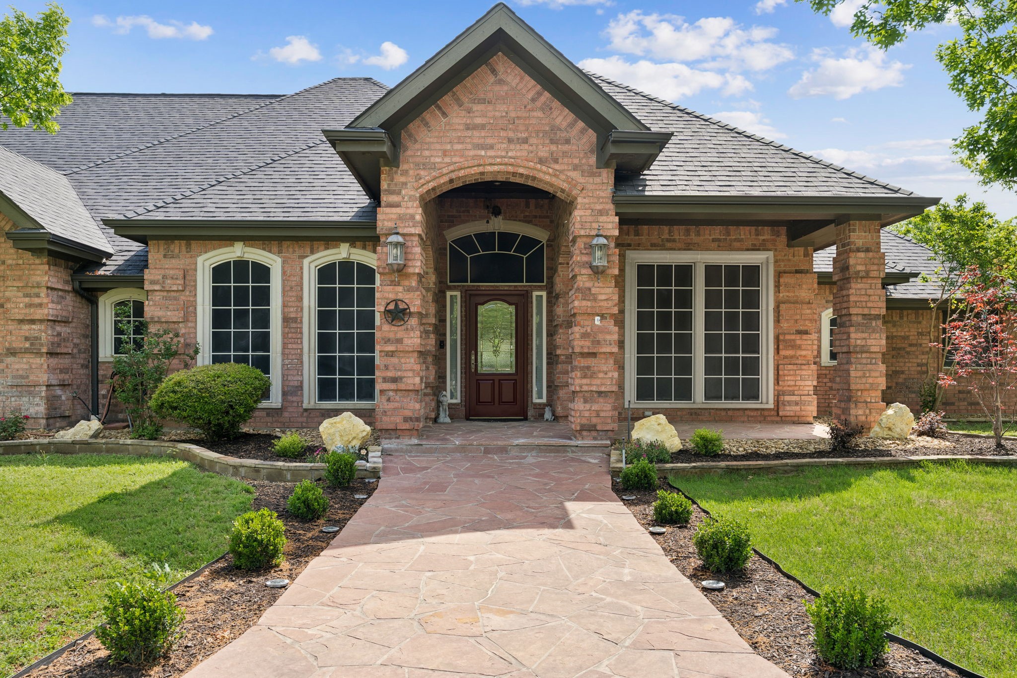 719 Joy Rhome TX 76078
