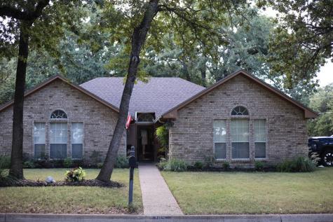 765 Oak Park Drive Azle TX 76020