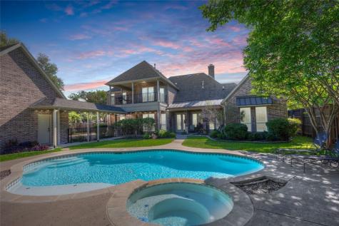 5016 Racquet Club Drive Arlington TX 76017