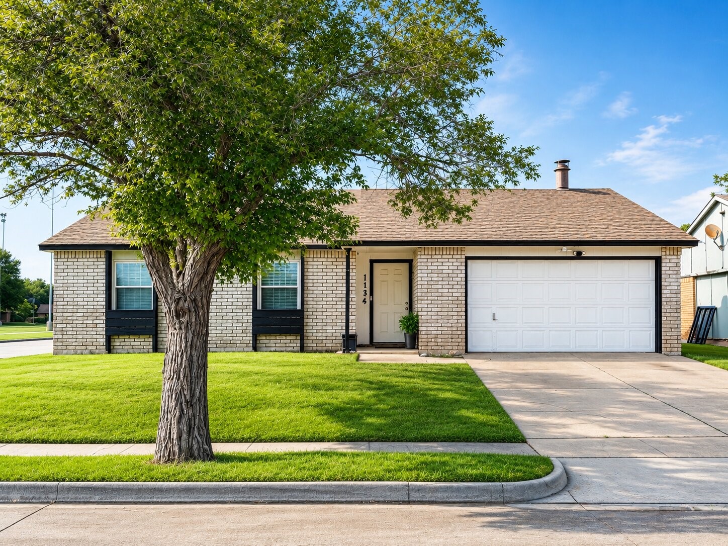 1134 Loving Trail Grand Prairie TX 75052