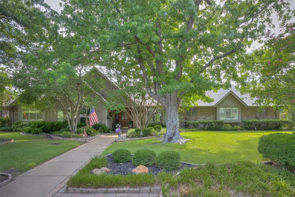 3800 Lands End Street Fort Worth TX 76109