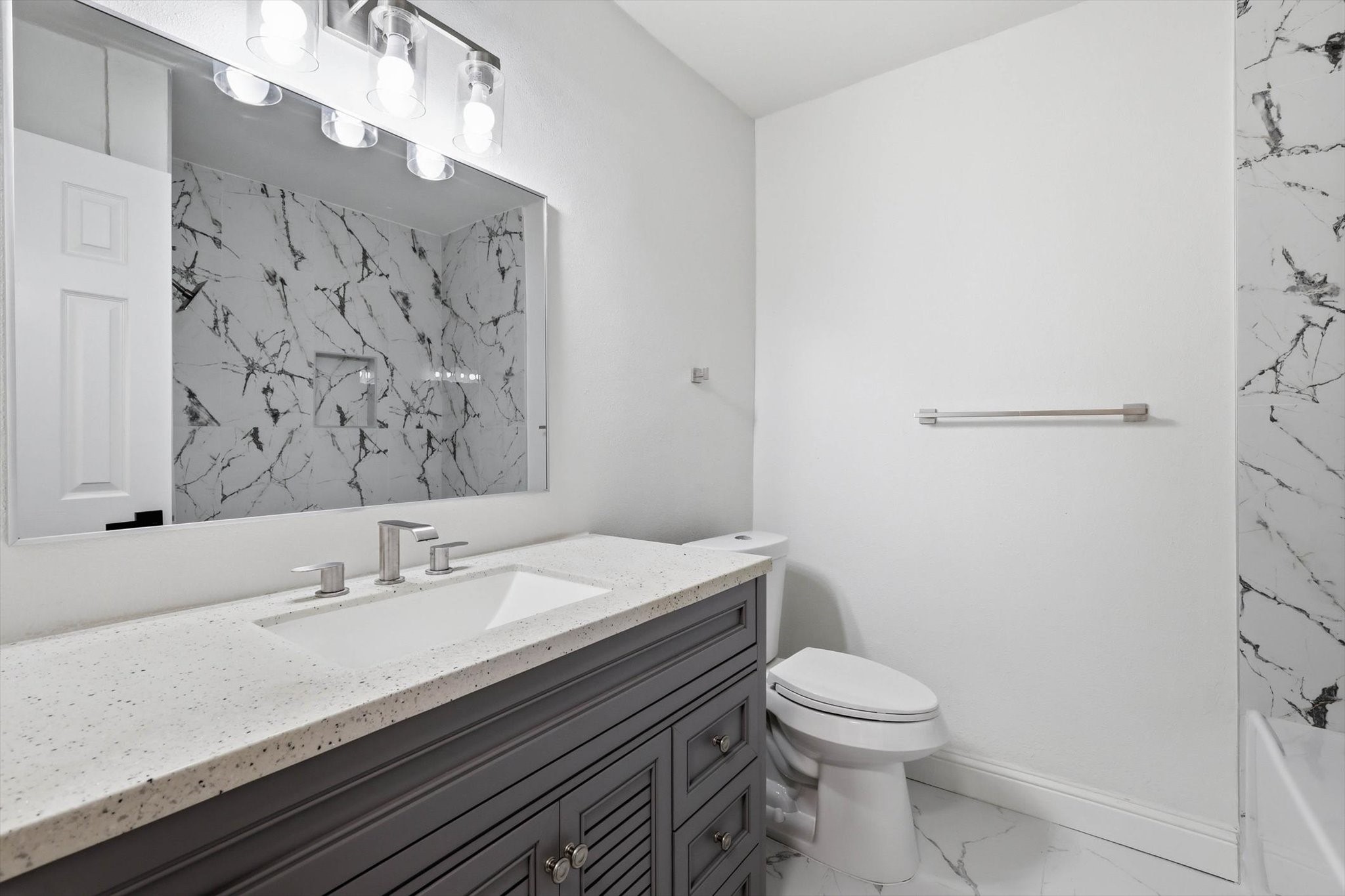 2211 Sierra Drive Grapevine TX 76051