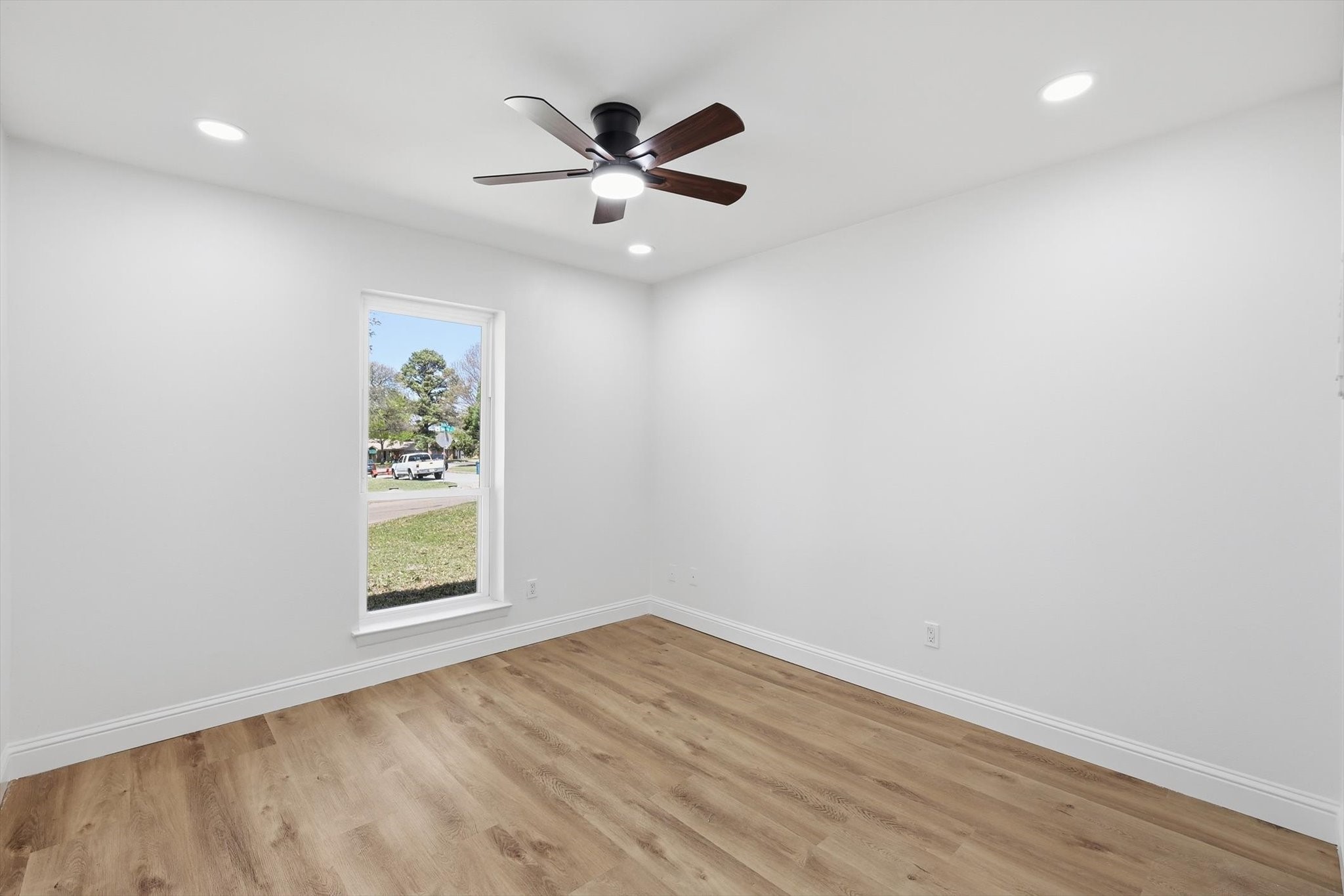 2211 Sierra Drive Grapevine TX 76051