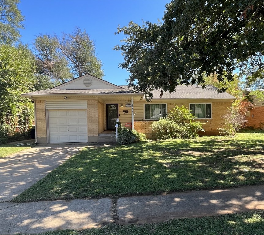 1809 Oak Tree Lane Arlington TX 76013