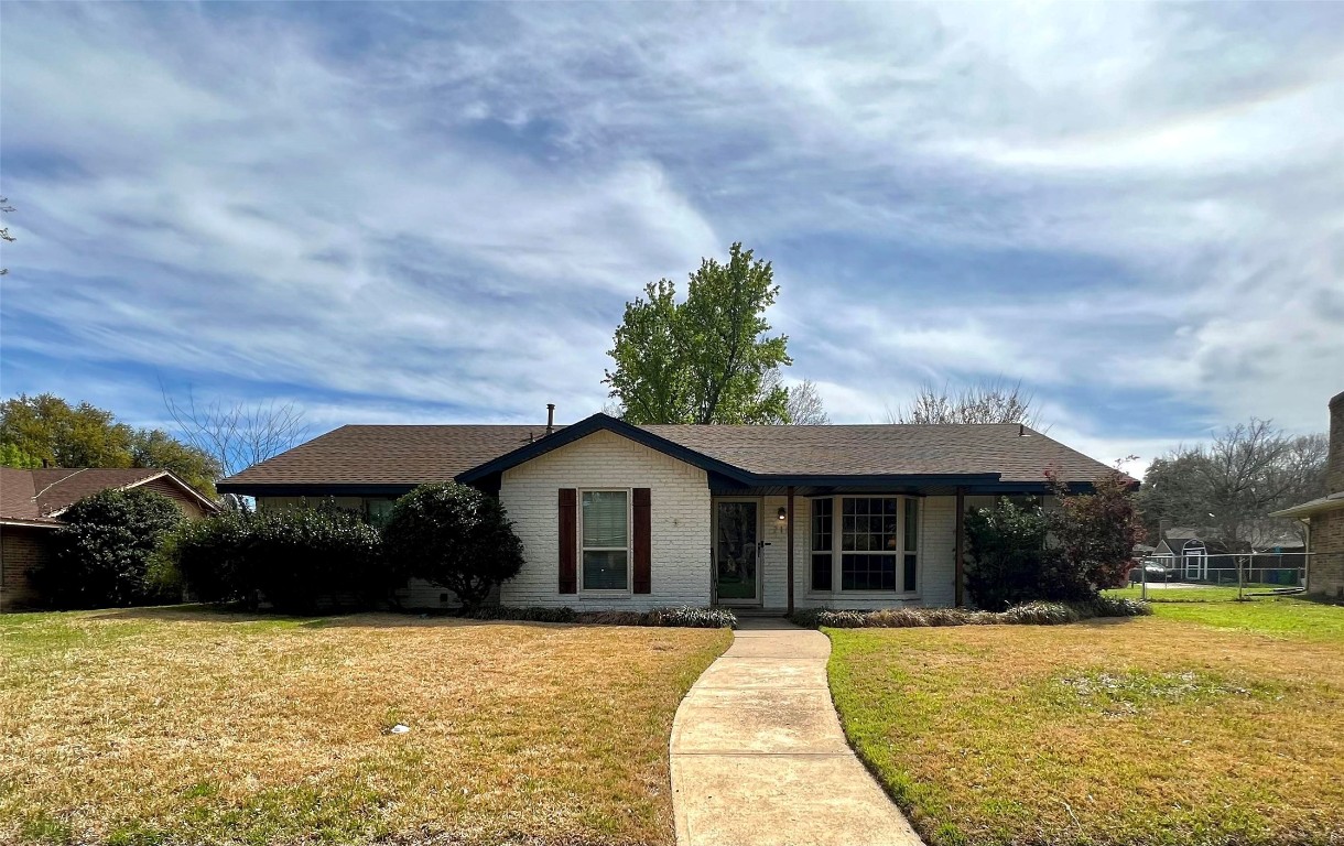 218 Hacienda Drive Waxahachie TX 75165
