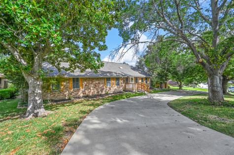 4105 Village Green Drive Irving TX 75038