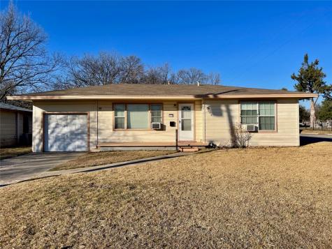 1619 Elizabeth Street Gainesville TX 76240