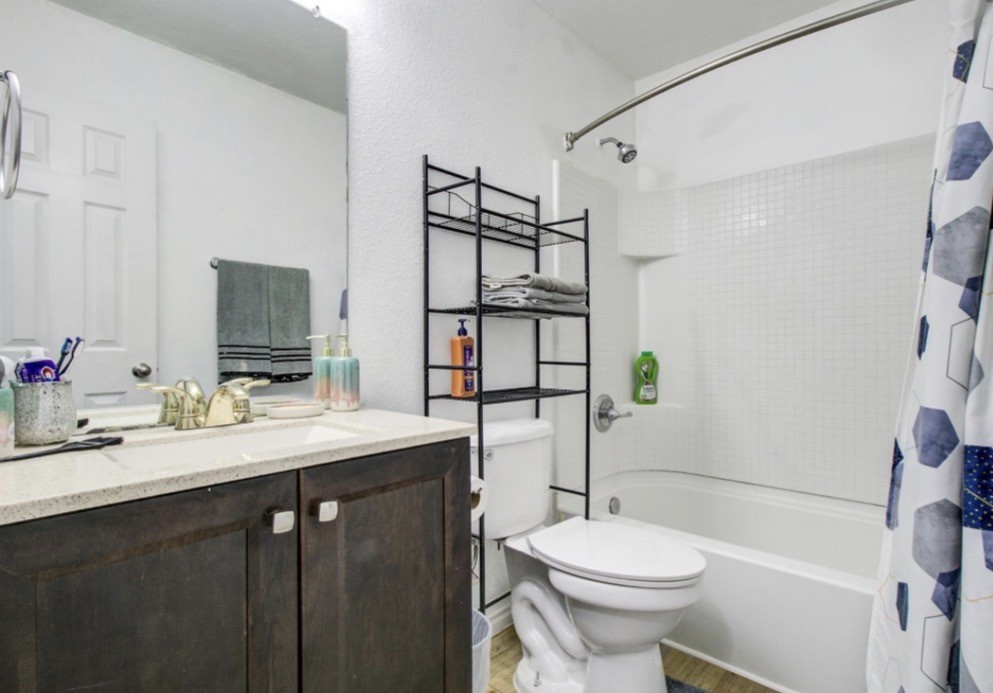1333 Falcon Drive Dallas TX 75051