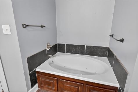 720 Haggerty Road Karnack TX 75661