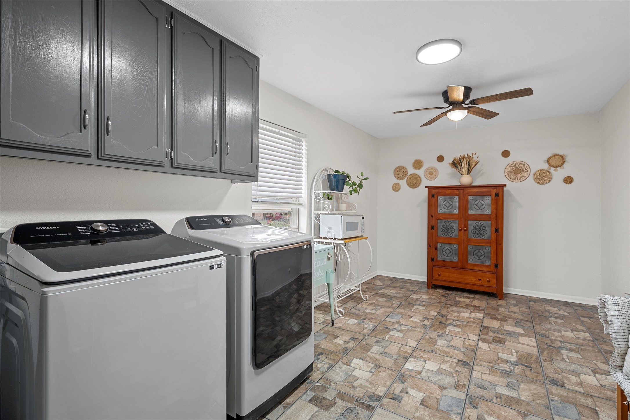 107 Woody Ray Drive Elm Mott TX 76640