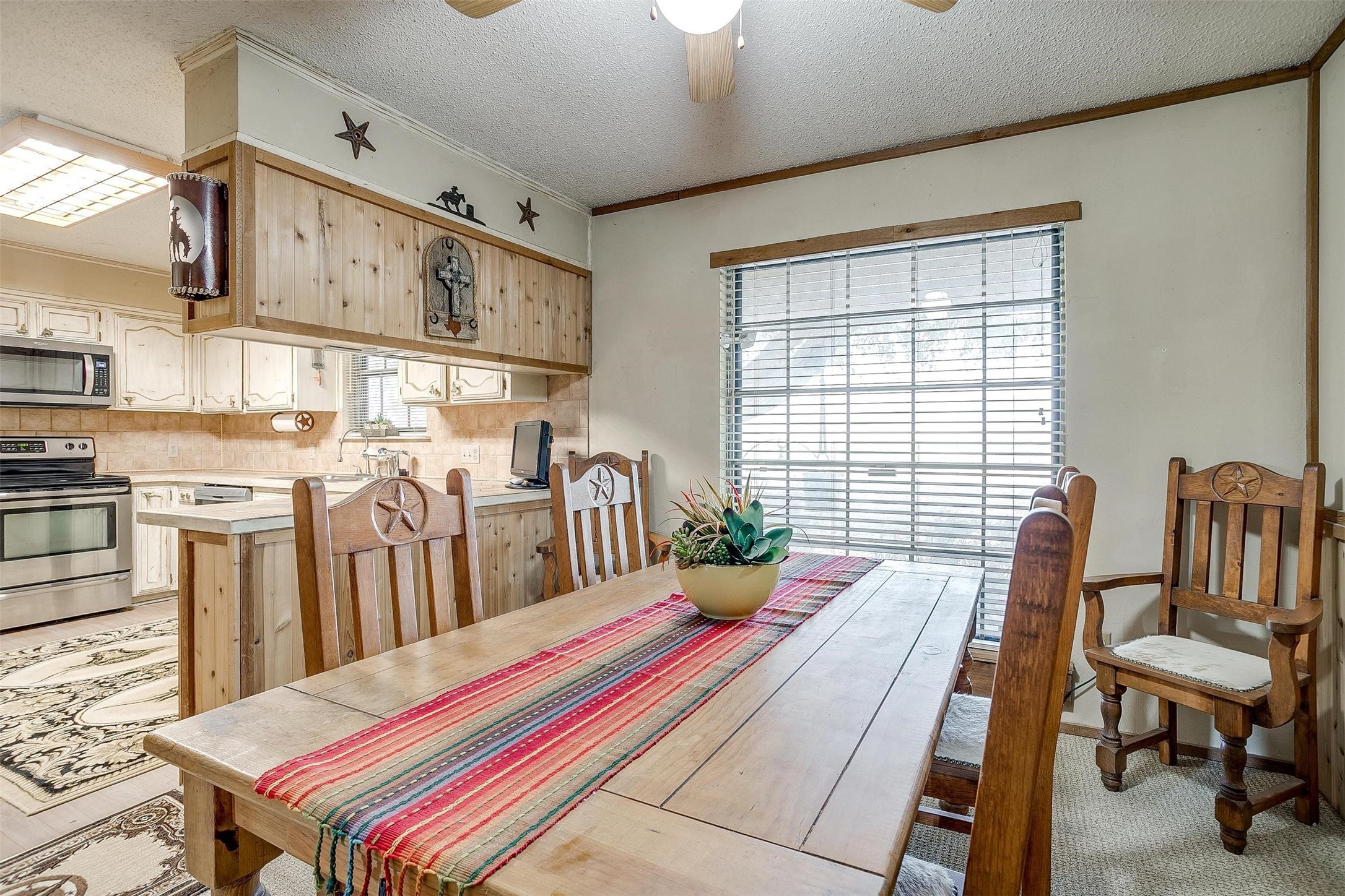 1824 Fm 731 Burleson TX 76028