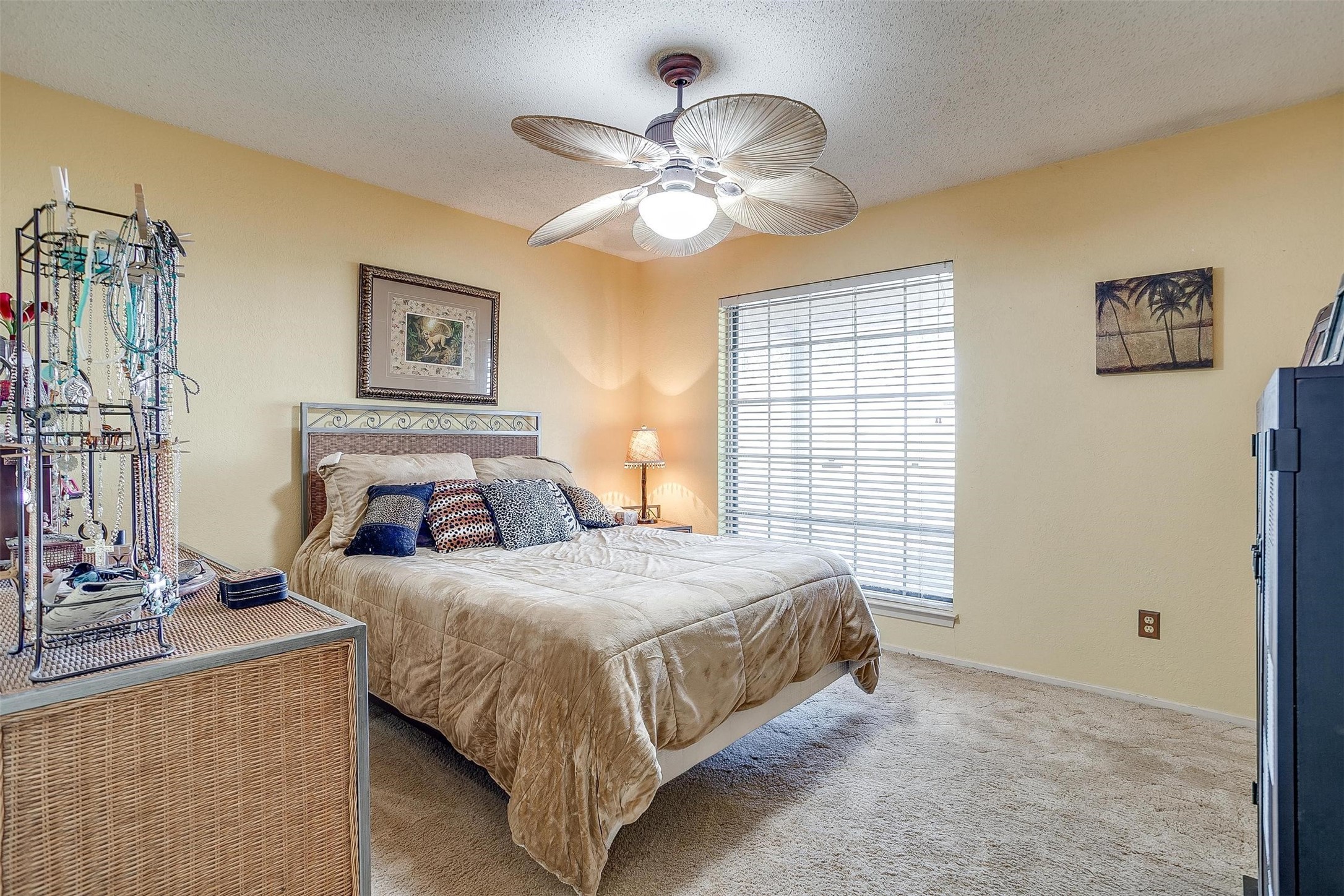 1824 Fm 731 Burleson TX 76028