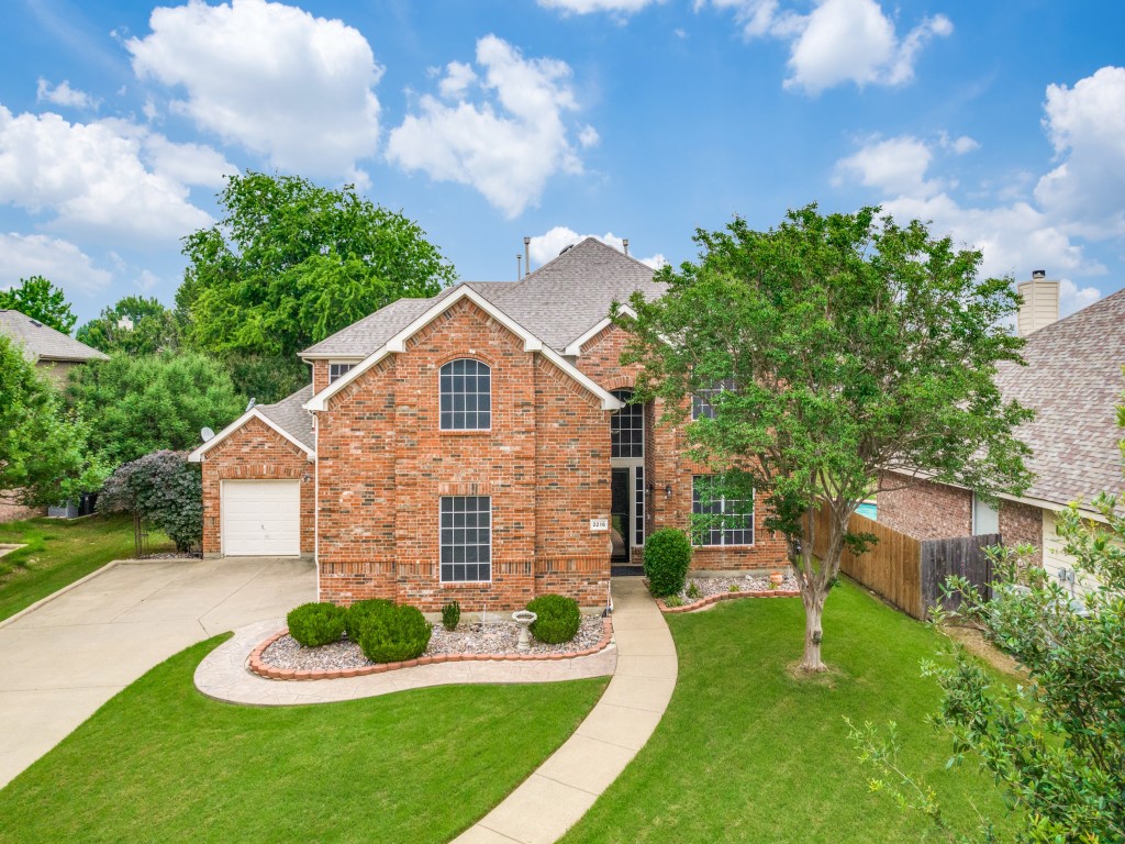 2216 Forest Creek Drive Mansfield TX 76063