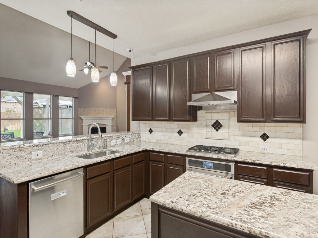 2216 Forest Creek Drive Mansfield TX 76063