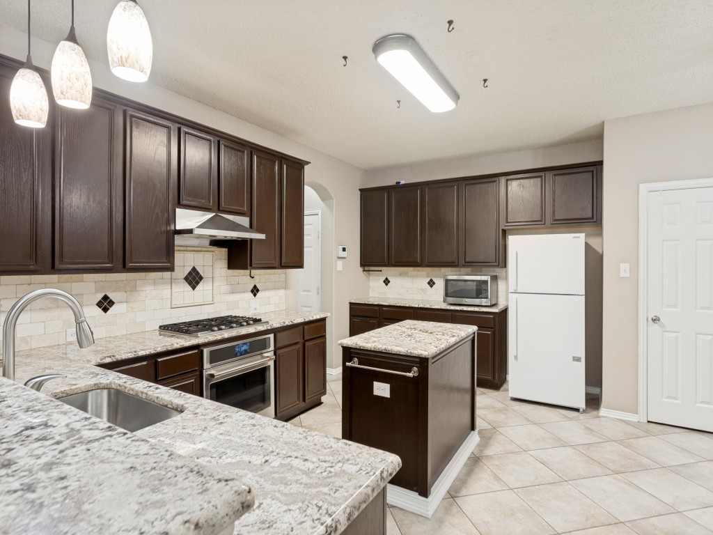 2216 Forest Creek Drive Mansfield TX 76063