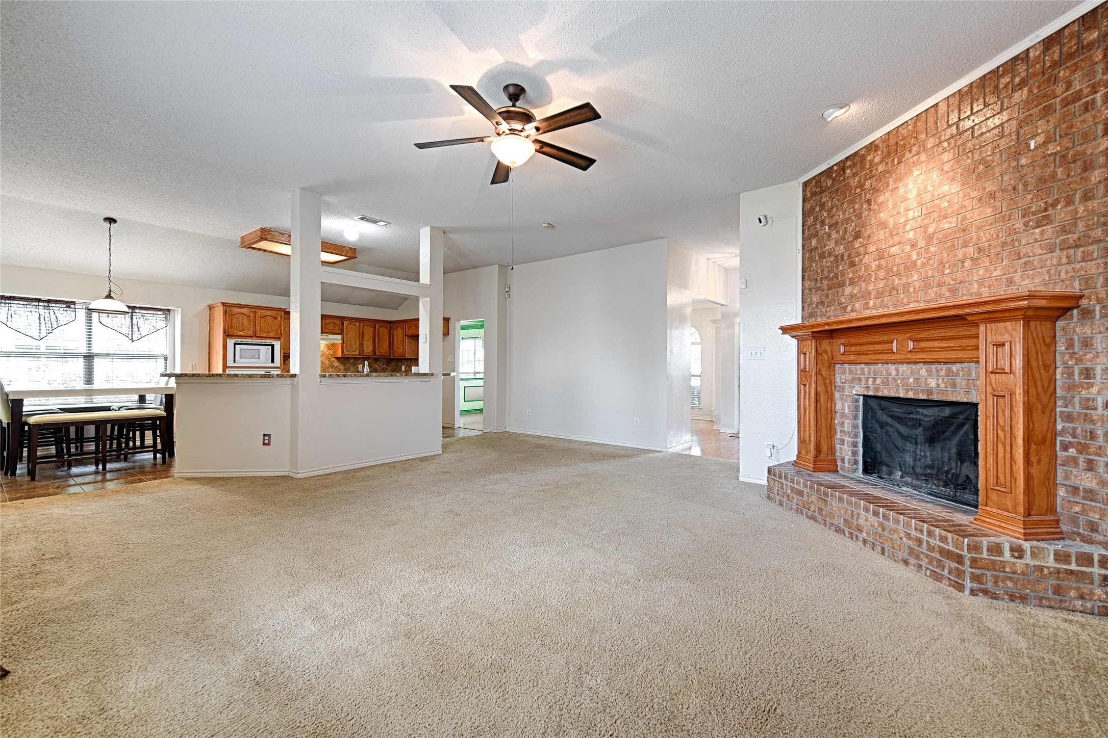 1544 Birkenhead Lane Lancaster TX 75134
