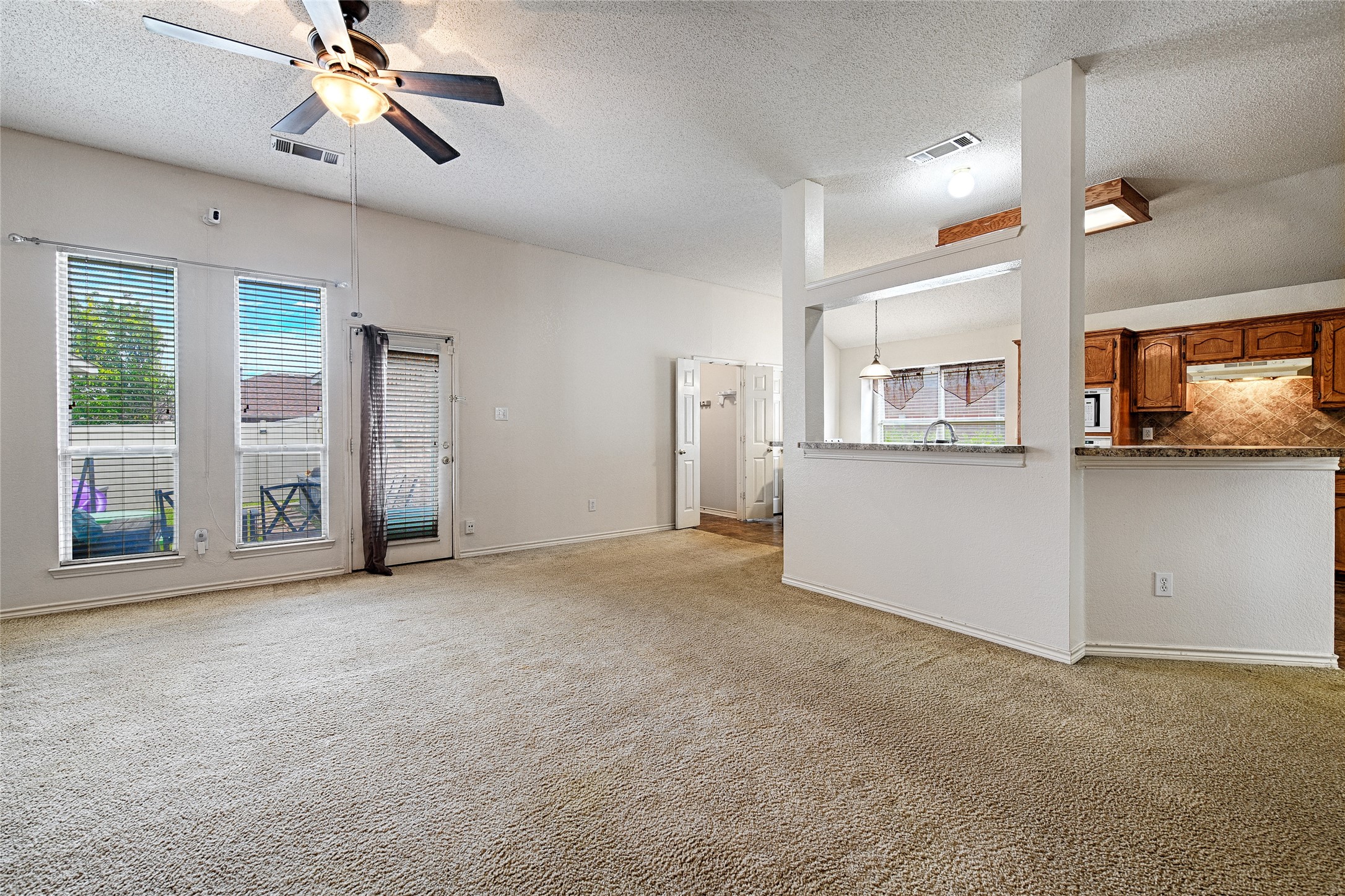1544 Birkenhead Lane Lancaster TX 75134