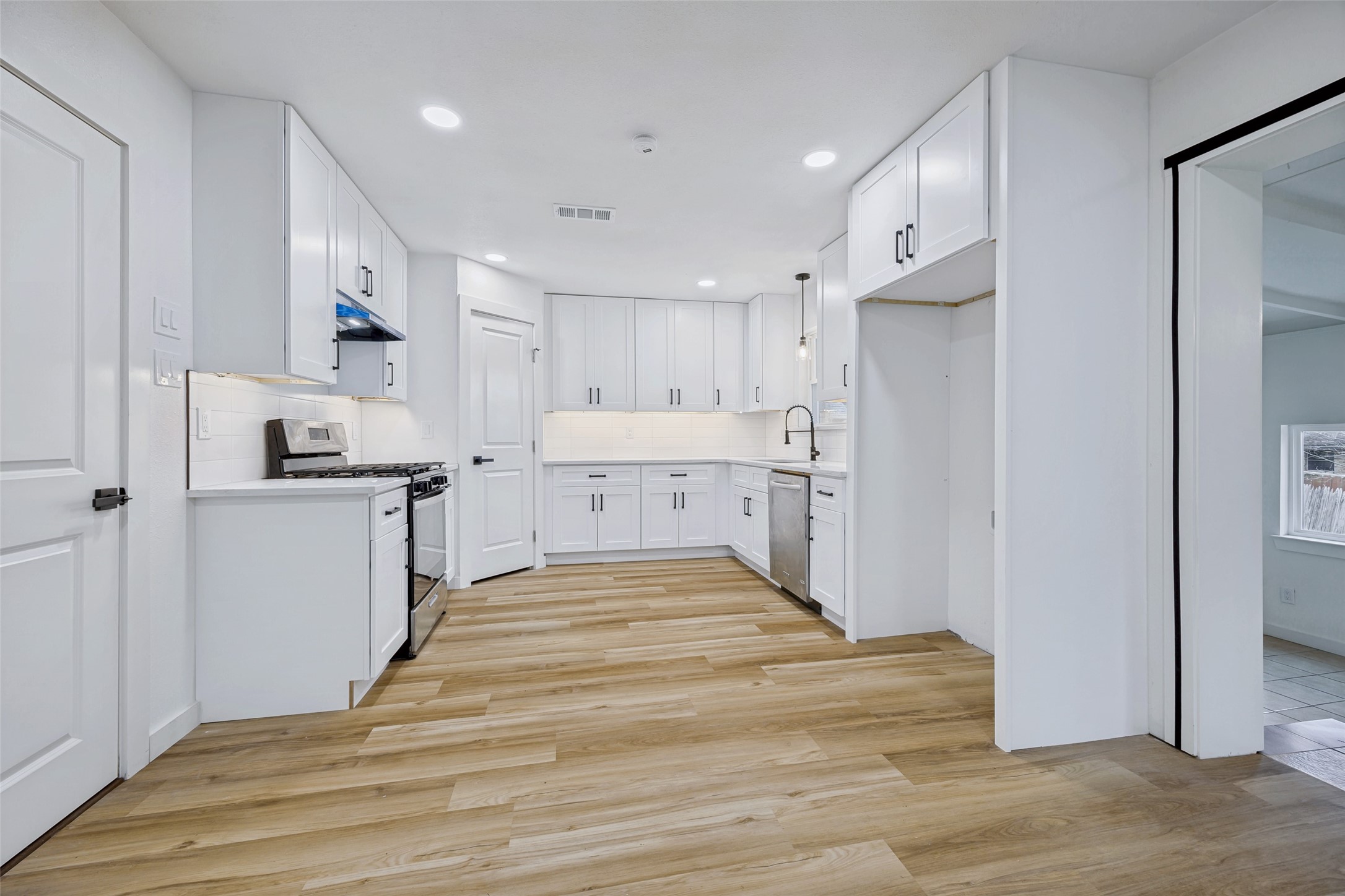 3216 Rock Bluff Drive Dallas TX 75227