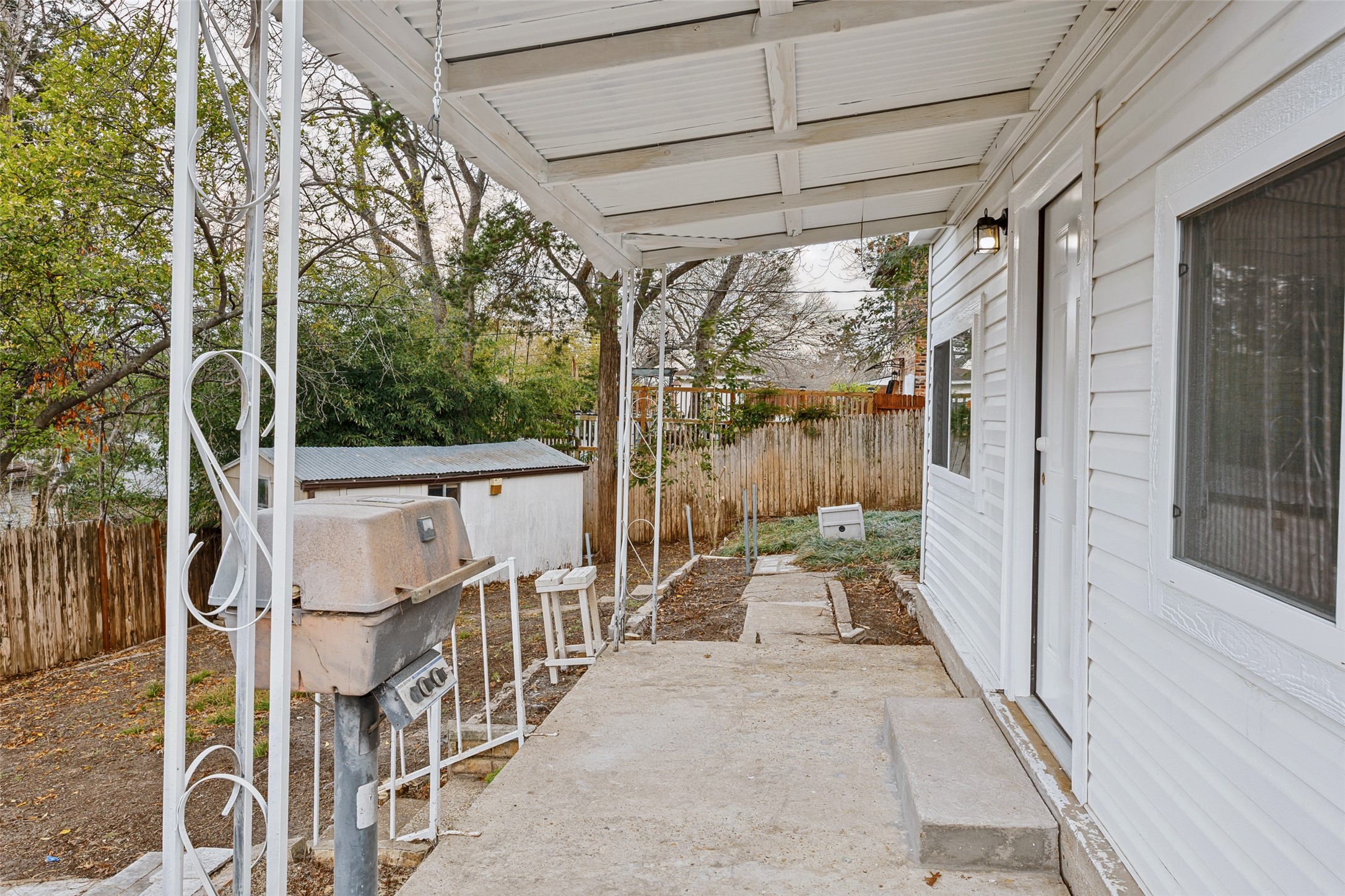 3216 Rock Bluff Drive Dallas TX 75227