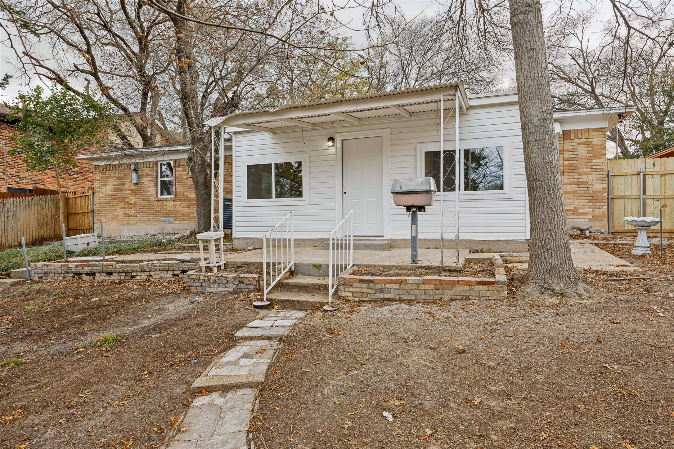 3216 Rock Bluff Drive Dallas TX 75227