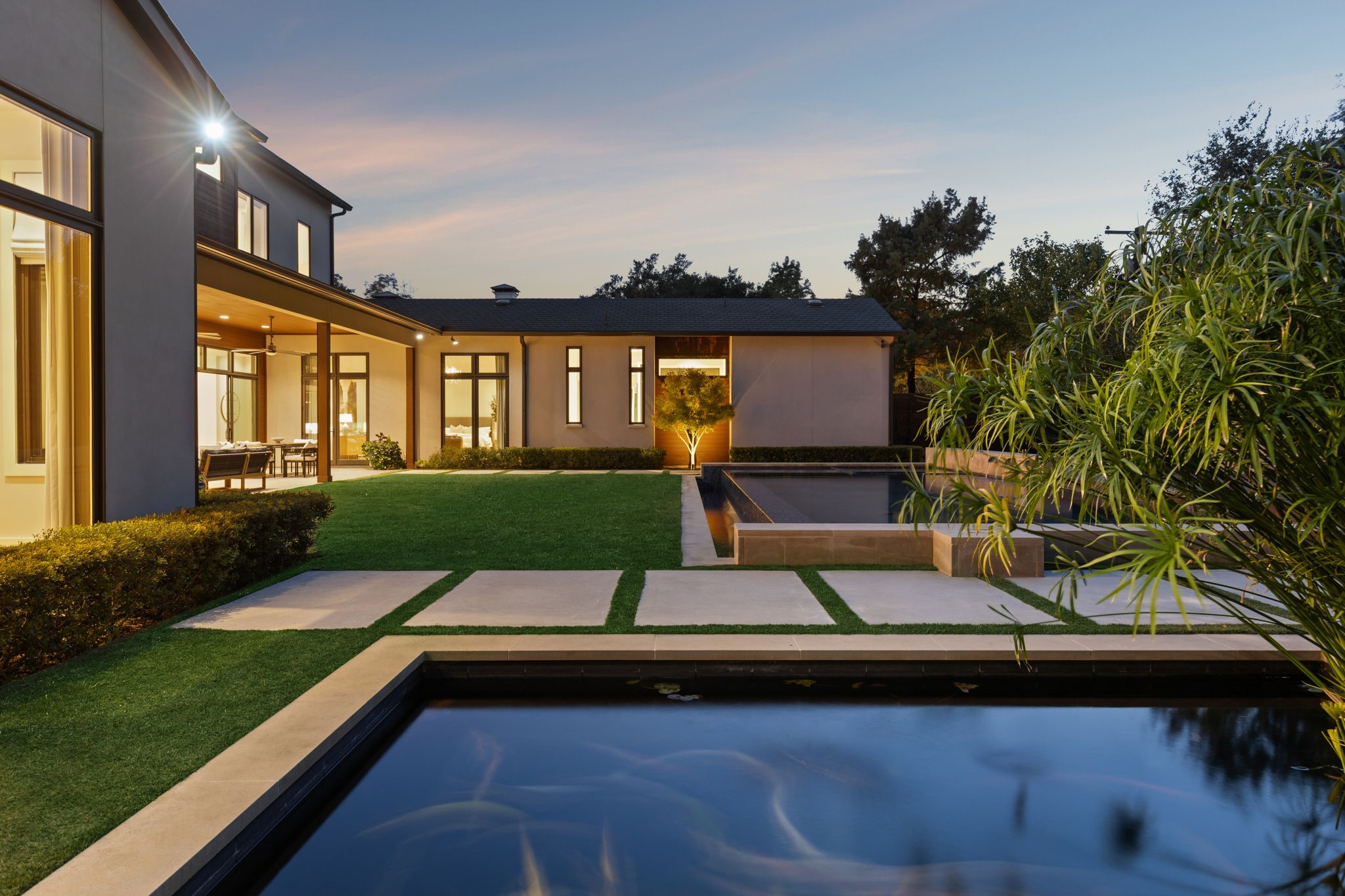 4447 Taos Road Dallas TX 75209