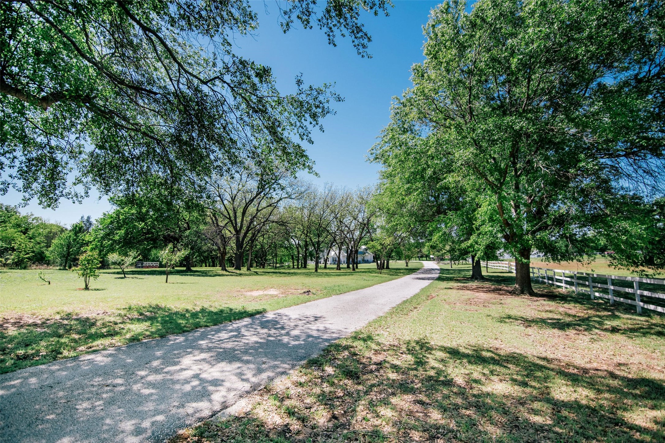9325 Fm 428 Aubrey TX 76227
