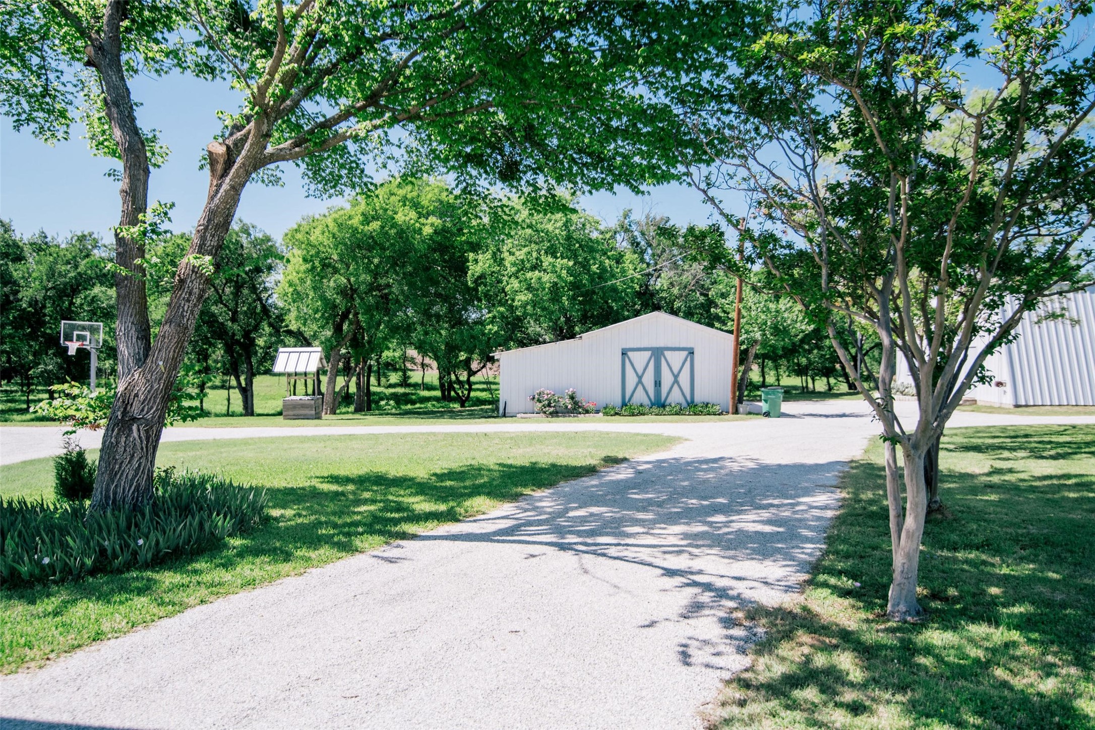 9325 Fm 428 Aubrey TX 76227