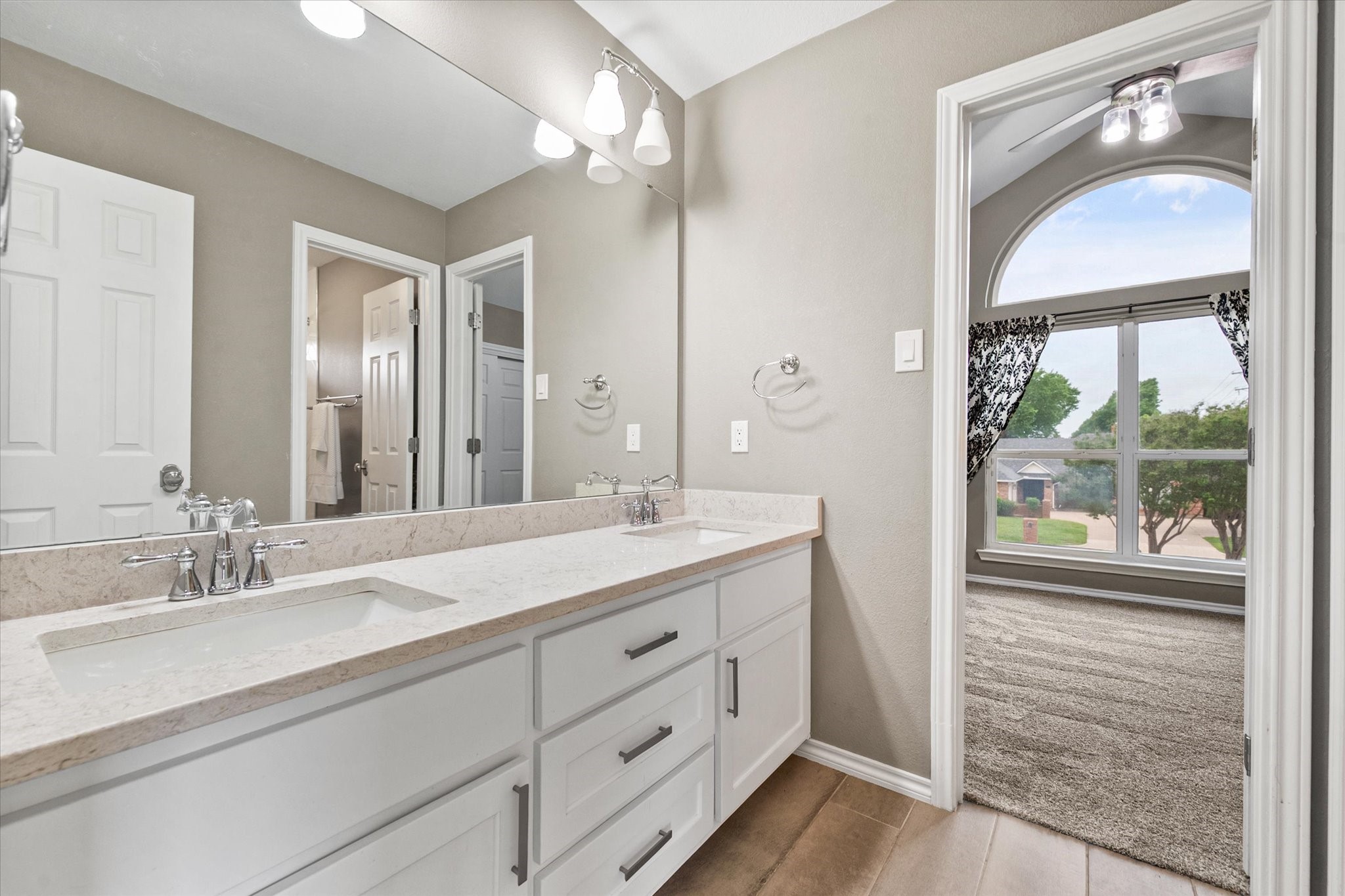 5401 Emerald Park Boulevard Arlington TX 76017