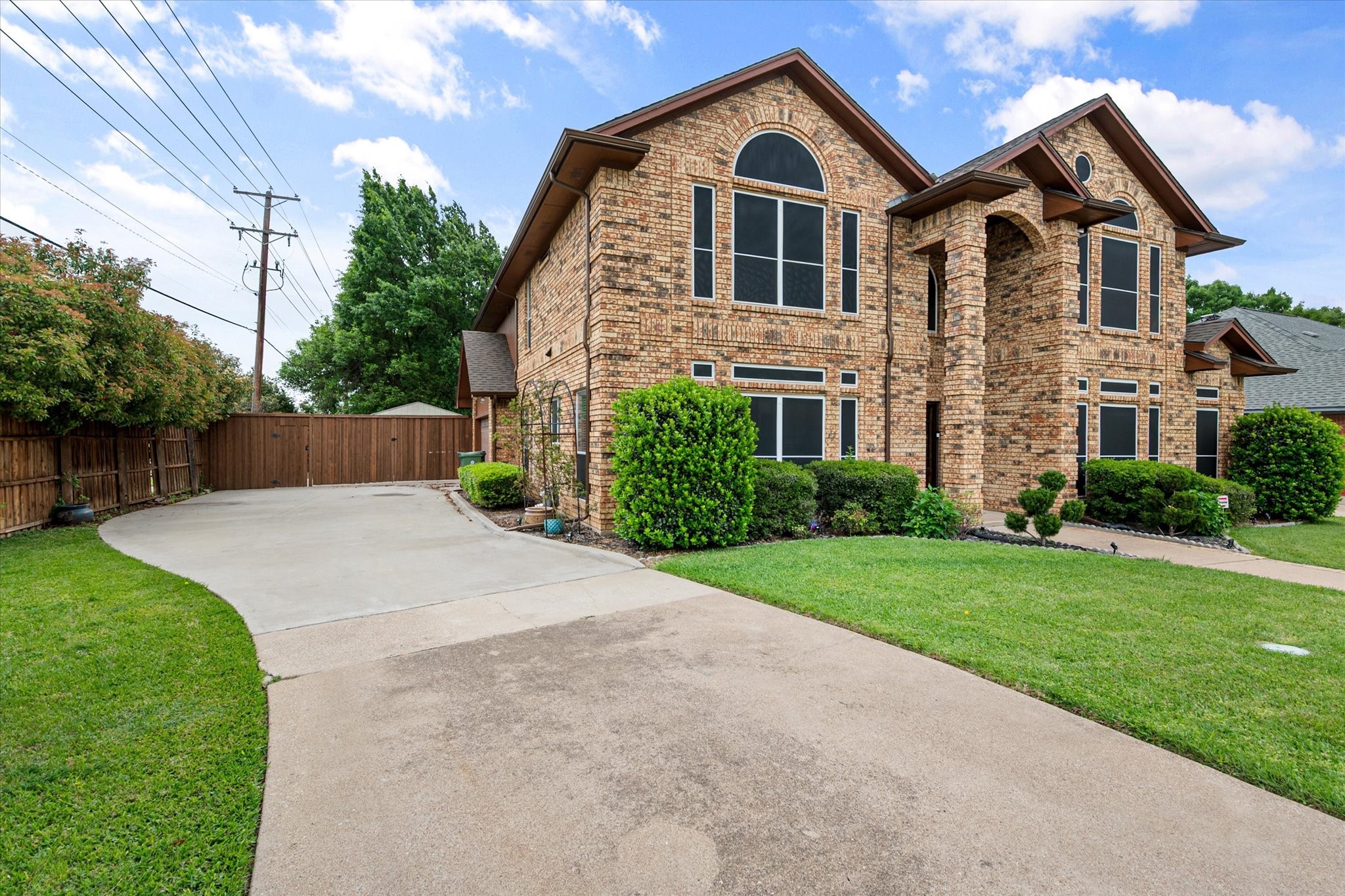 5401 Emerald Park Boulevard Arlington TX 76017