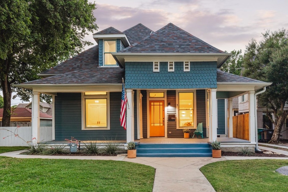 1316 5th Avenue Fort Worth TX 76104