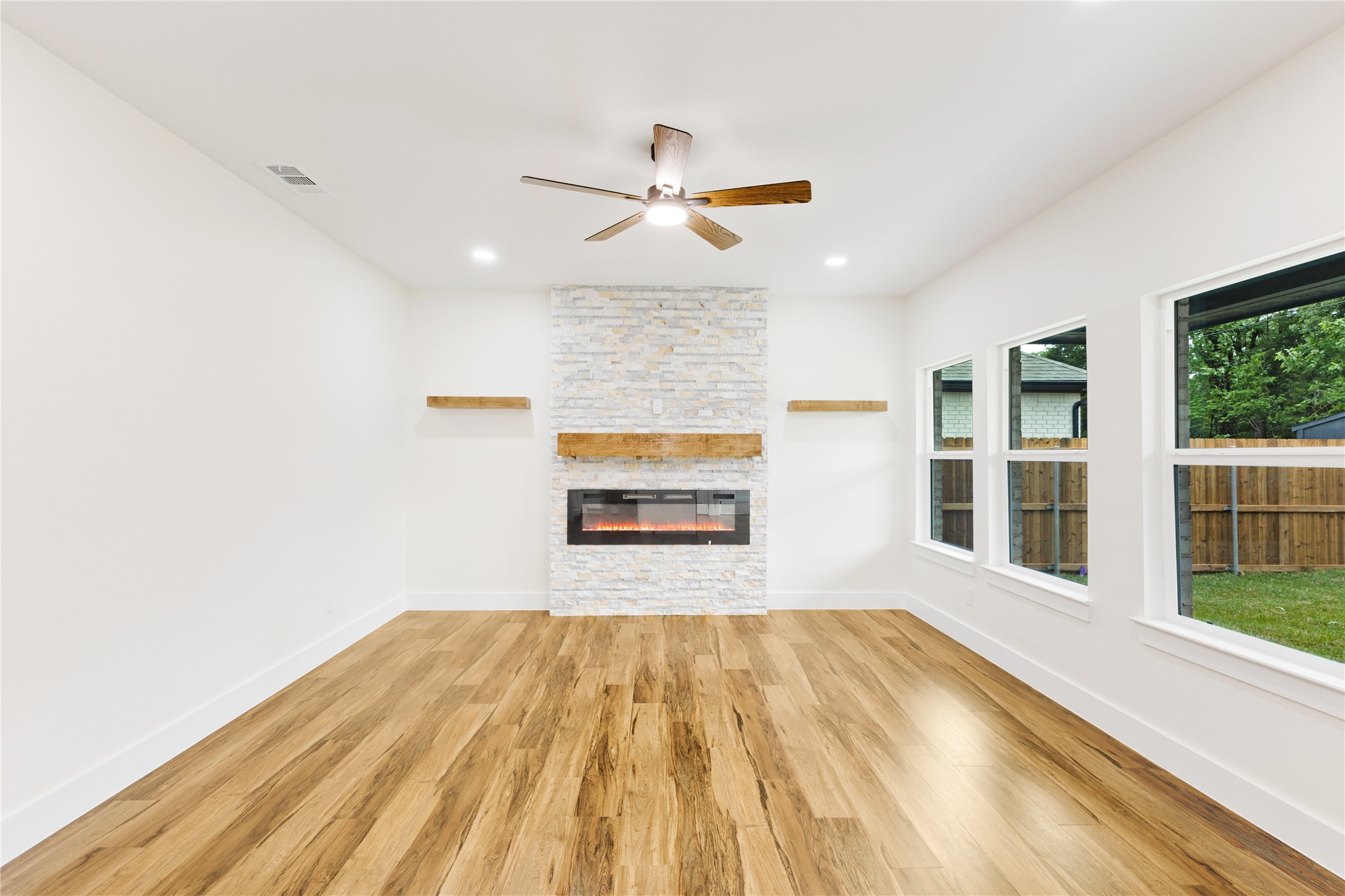 127 Parkside Drive Trinidad TX 75163