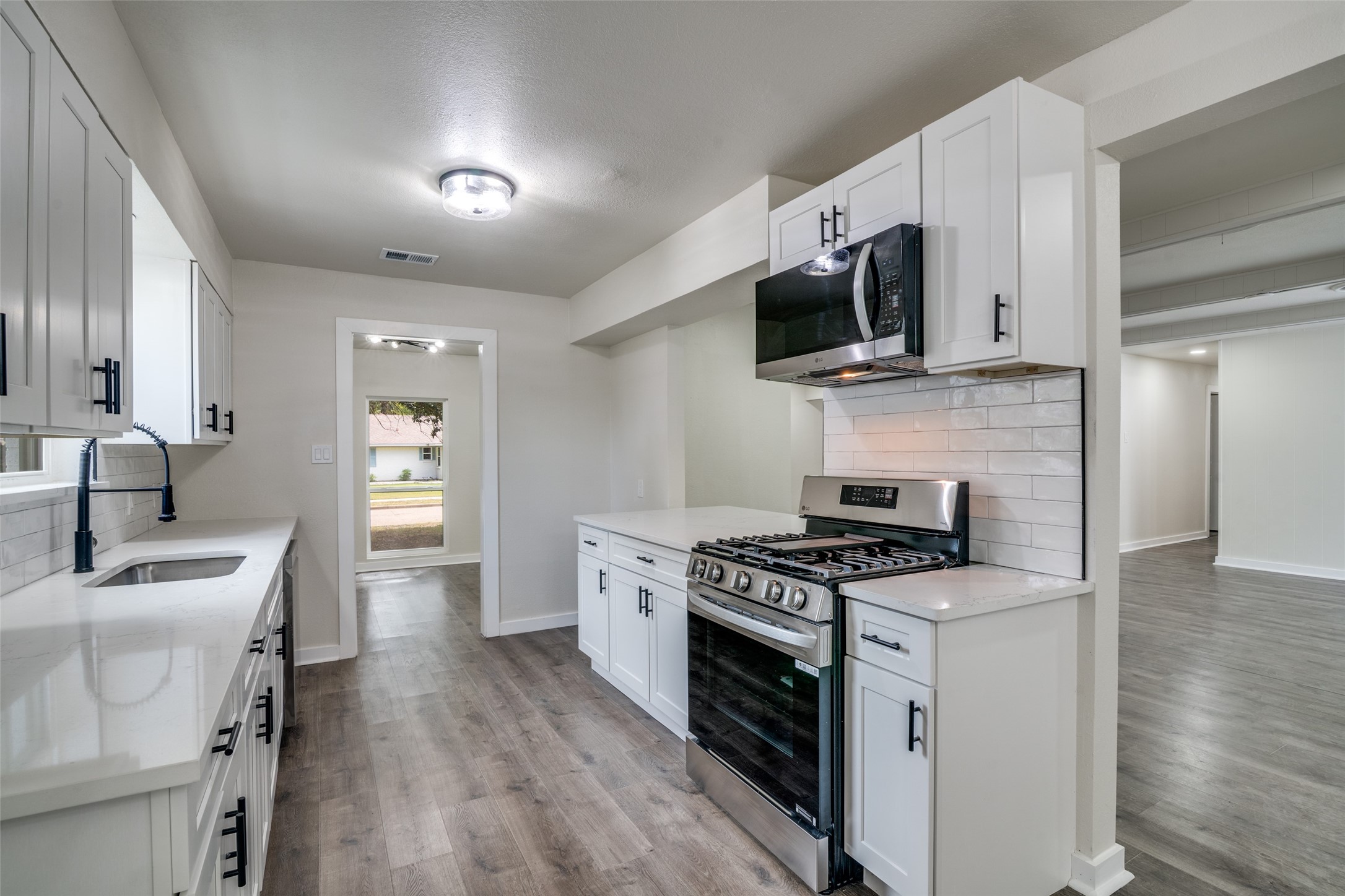 11335 Drummond Circle Dallas TX 75228
