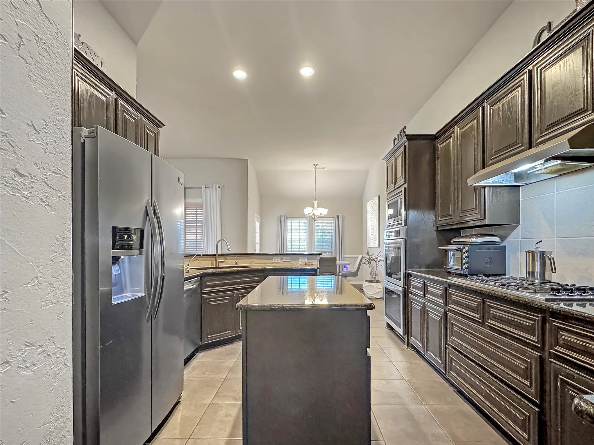904 Regal Bluff Lane Desoto TX 75115