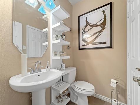 904 Regal Bluff Lane Desoto TX 75115