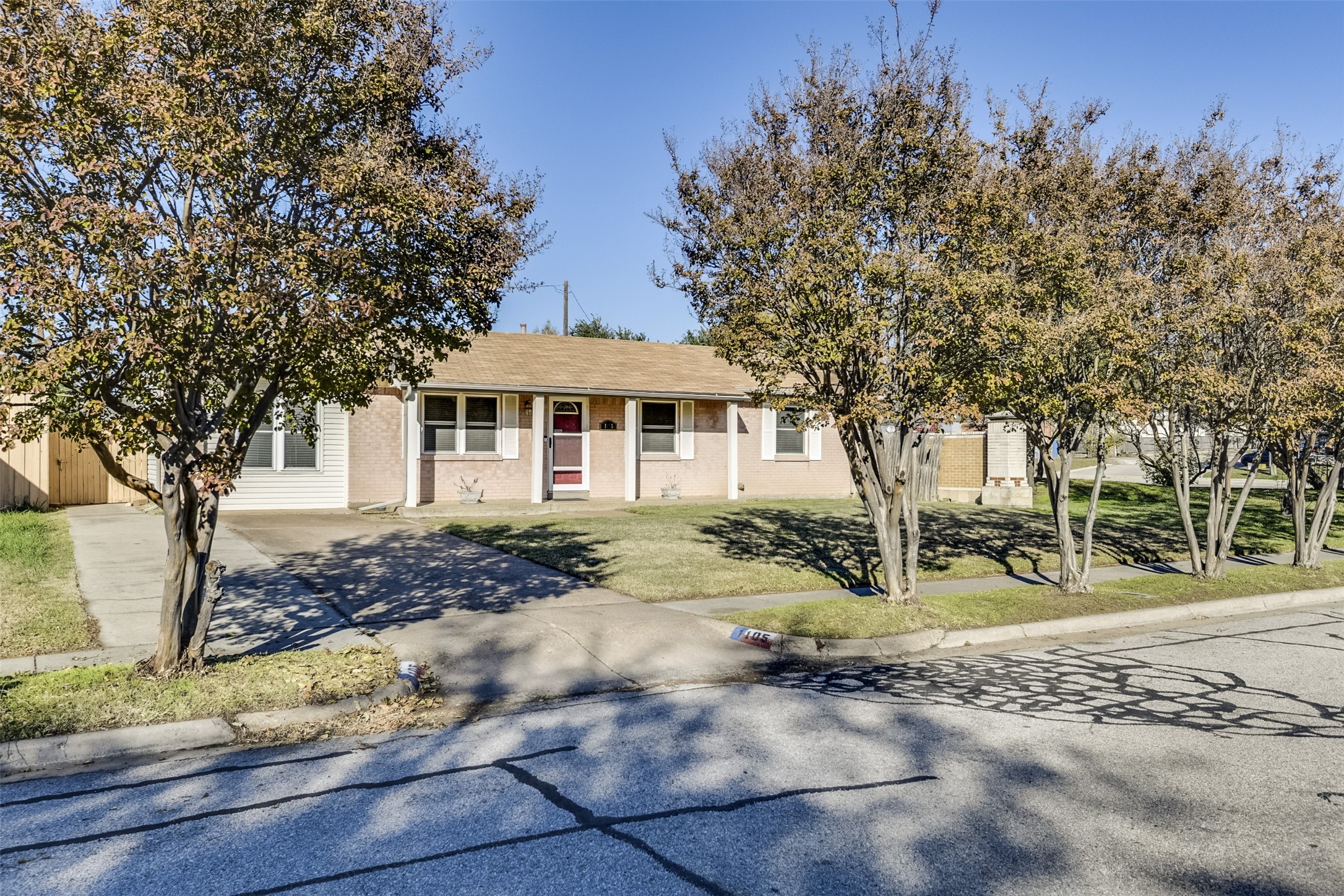 1105 Fairdale Street Irving TX 75062